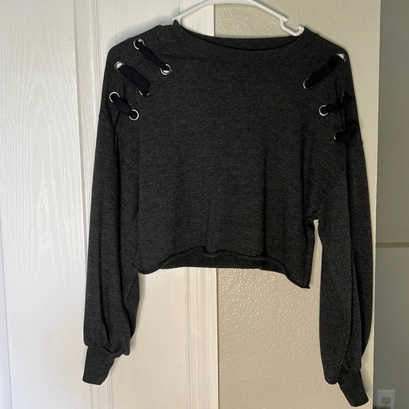 Gray long sleeve crop top size small from Forever 21 - Picture 1 of 2